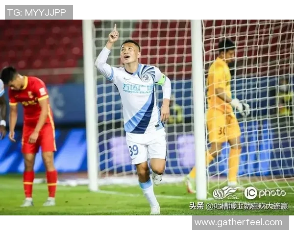 足球传奇兰:从青训小将到世界足坛巨星的蜕变与辉煌